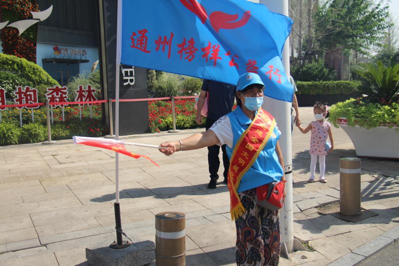 <strong>大鸡巴操小穴视频啊啊啊</strong>